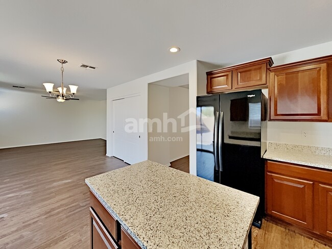 Building Photo - 3740 E Morenci Rd