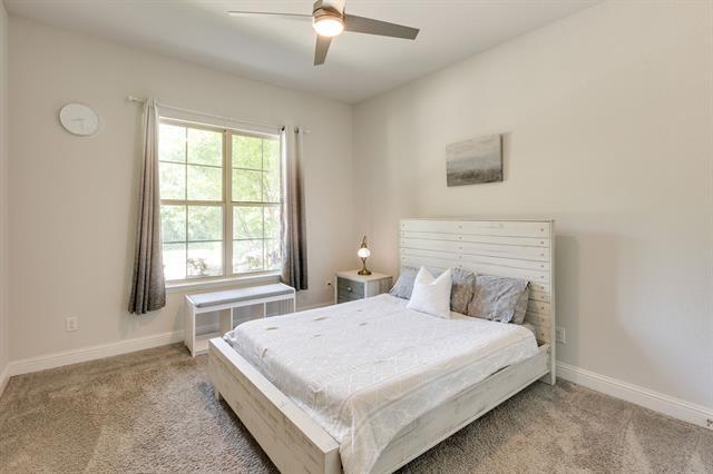 Foto del edificio - 5605 Acoma Ln