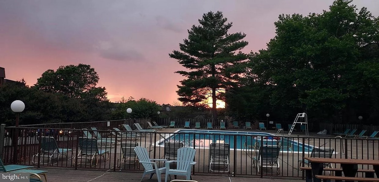 100 Roberts Ln Unit 200, Alexandria, VA 22314 Condo for Rent in