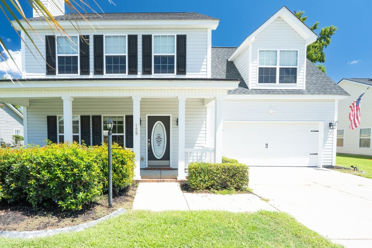 Foto principal - Spacious Living Meets Southern Comfort!