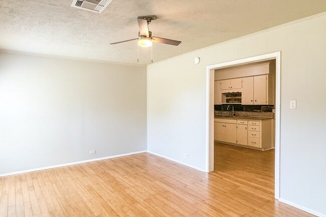 Foto del edificio - 816 1st St