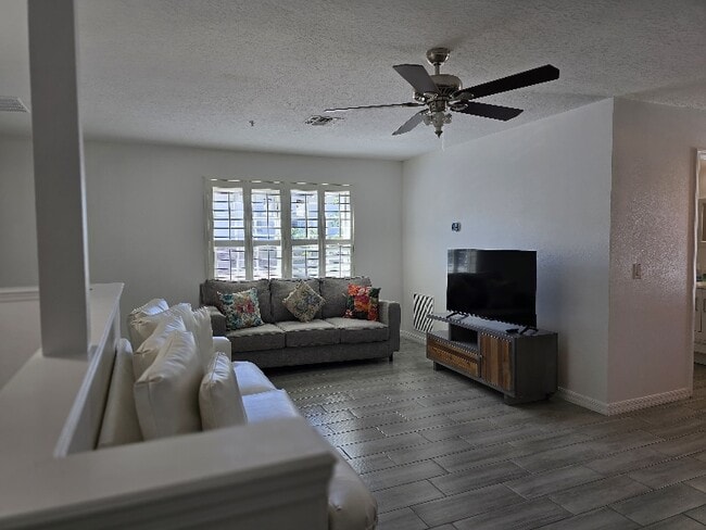 Building Photo - 2687 Stanfield Ave