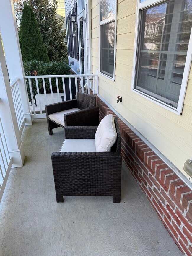 porche - 20 Boucher Pl