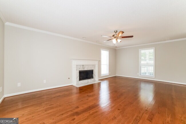 Building Photo - 6868 Robinwood Trail