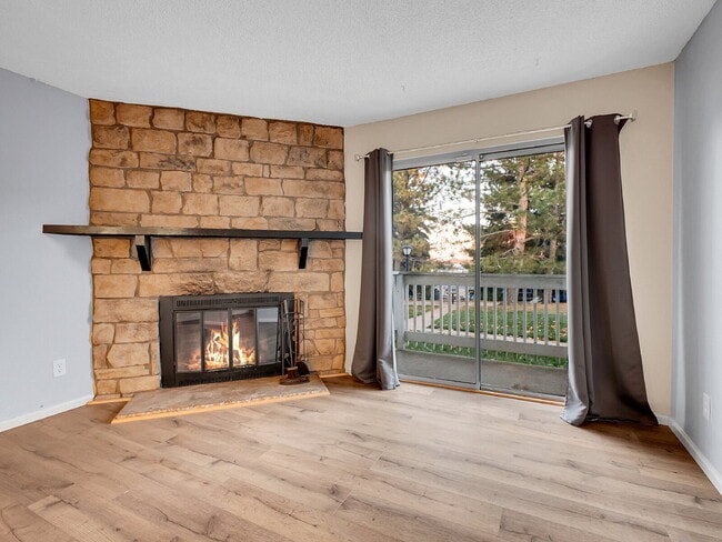 Foto del edificio - $1,600.00, 2-bed, 2-bath located in Denver