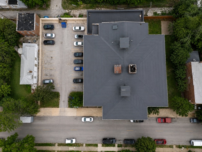 Building Photo - 4528 Nebraska