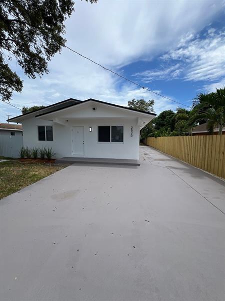 Building Photo - 2820 NW 95th St