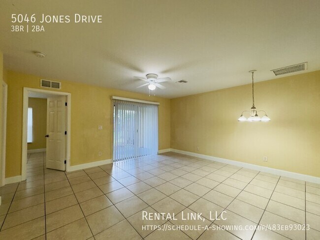 Building Photo - 5046 Jones Dr