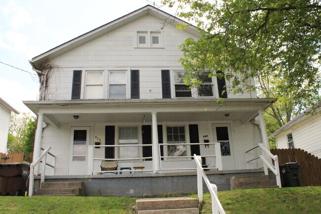Building Photo - 459 Stelton Rd