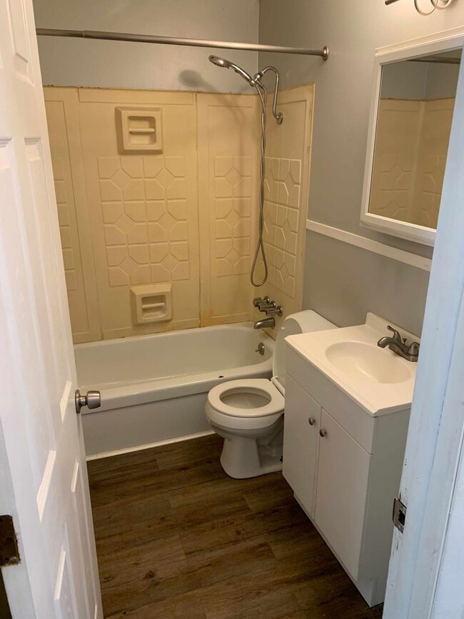 Foto del edificio - 8586 - 200 SOUTH STREET APT A &amp; APT B ...