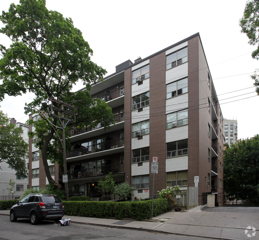 Primary Photo - 345 Lonsdale Rd
