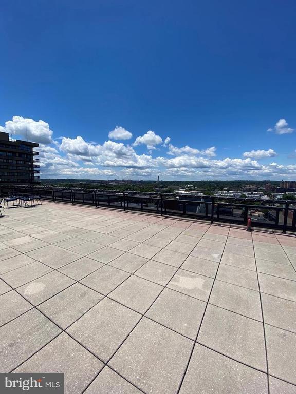 Foto del edificio - 801 N Pitt St