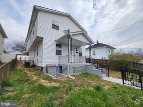 Building Photo - 4244 Clay St NE