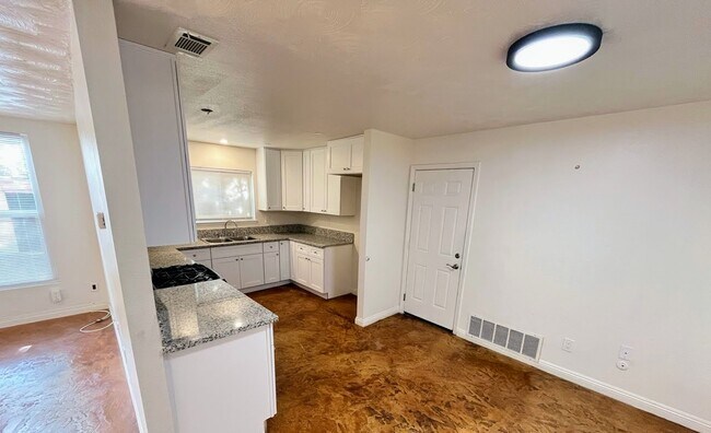 Foto del edificio - 6960 Morningside Ave