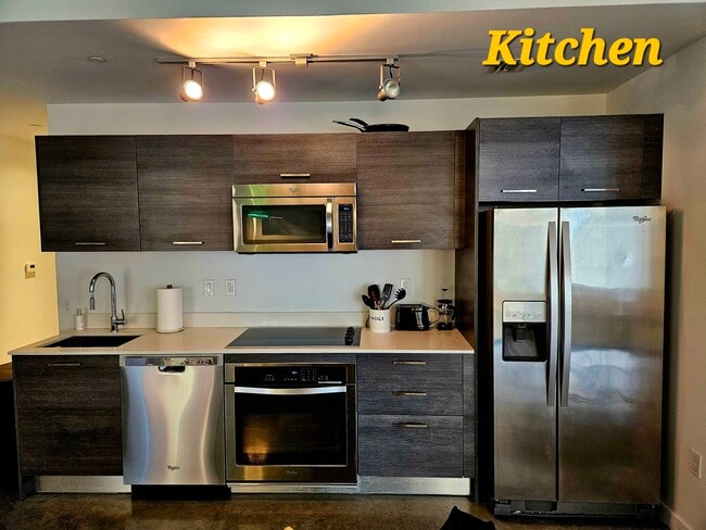 Kitchen - 151 SE 1st St