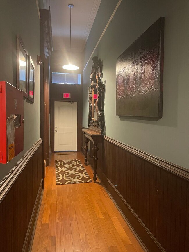 Foto del edificio - Boutique 1 bed, 1 bath Rittenhouse Condo