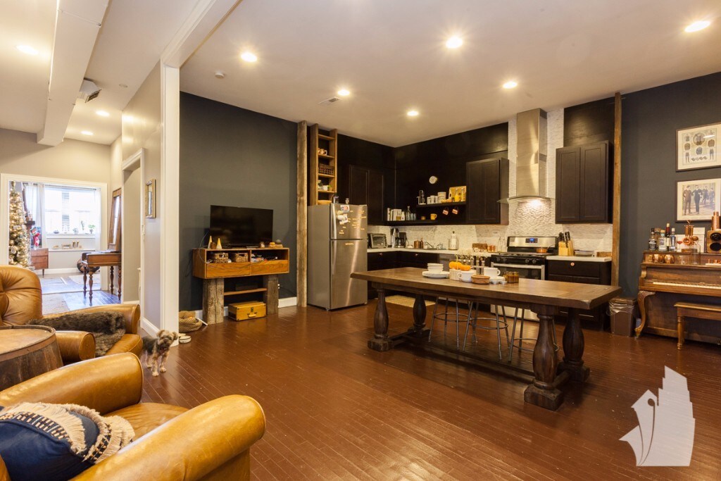 Foto principal - 5011 N Ravenswood Ave