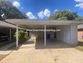Building Photo - 7 Shady Valley Ct Building Photo - 7 Shady Valley Ct