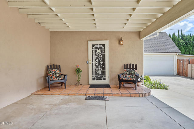 Foto del edificio - 1608 N Grand Oaks Ave