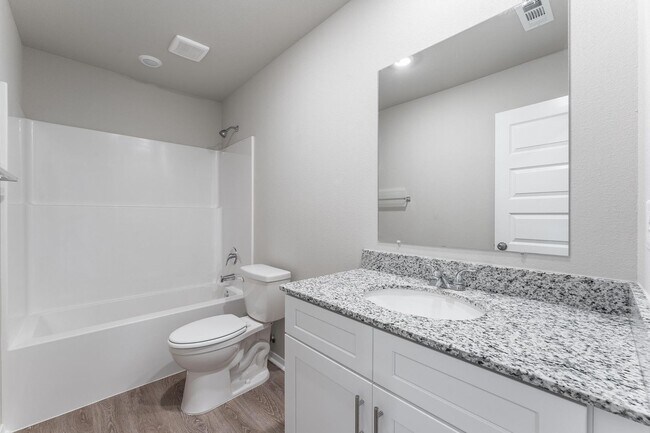 Foto del edificio - Sleek New Construction in Fayetteville