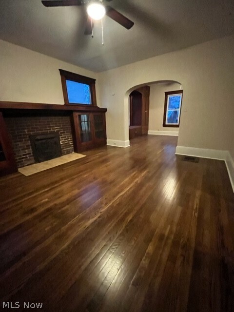 Building Photo - 250 E 3rd St