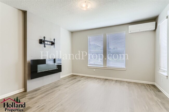 Foto del edificio - Modern 3-Bedroom Townhome in Hillsboro!