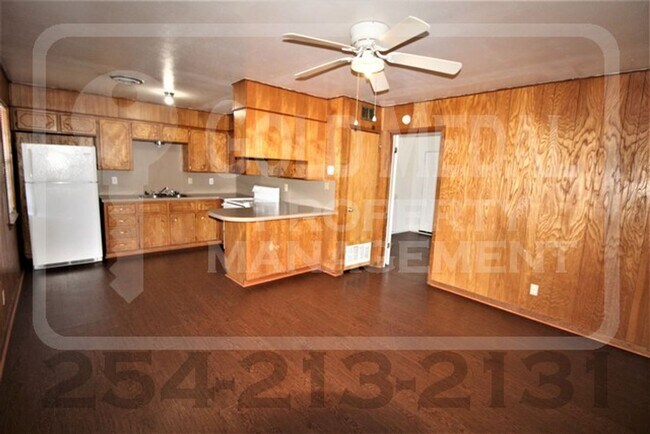 Foto del edificio - 806 Pecan Cir