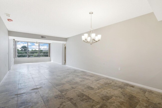 Foto del edificio - 3636 Whitehall Dr