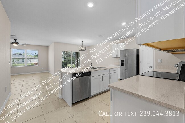 Building Photo - 616 Posadas Cir