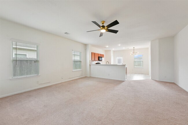 Foto del edificio - 5006 Fairwater Ct