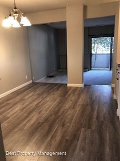 Building Photo - 2 br, 2.5 bath House - 1032 Clubhouse Drive