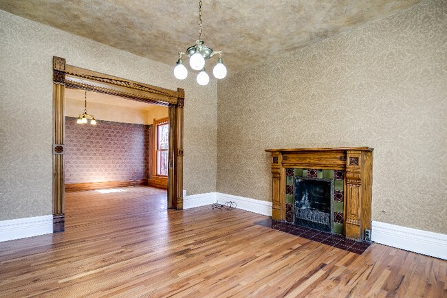 Building Photo - 1148 Josephine St