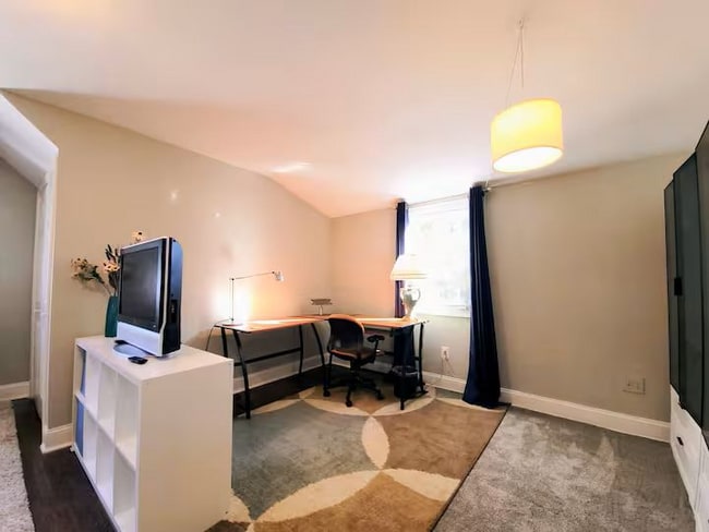 Building Photo - 9605 Singleton Dr