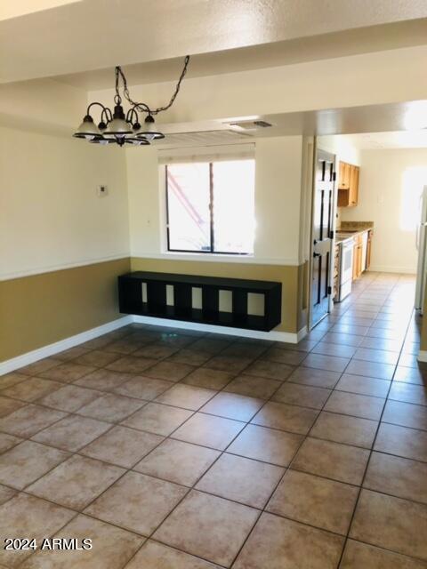Foto del edificio - 9275 E Mission Ln