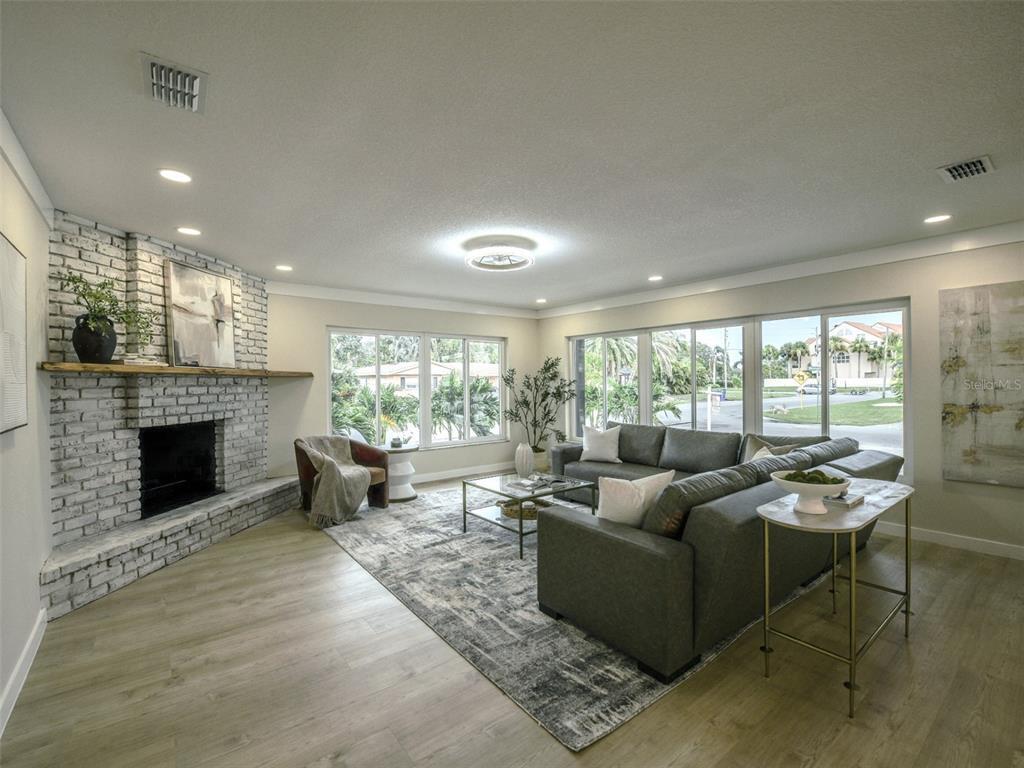 Foto del edificio - 6400 Mockingbird Way S