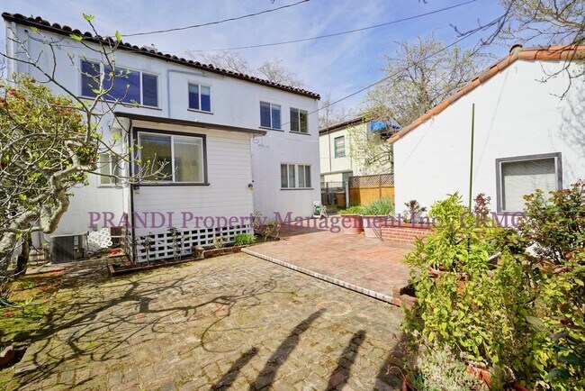 Building Photo - -Application Pending- Lovely Home in West ...