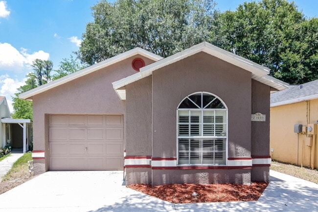 Building Photo - 23033 Clearwater Pl