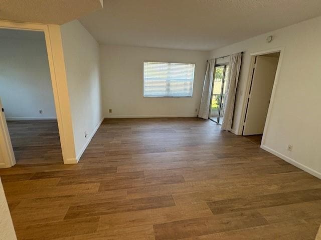 Building Photo - 1560 SE Royal Green Cir