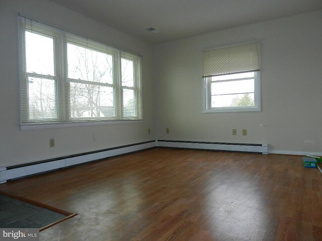 Building Photo - 17530 Harmony Church Rd
