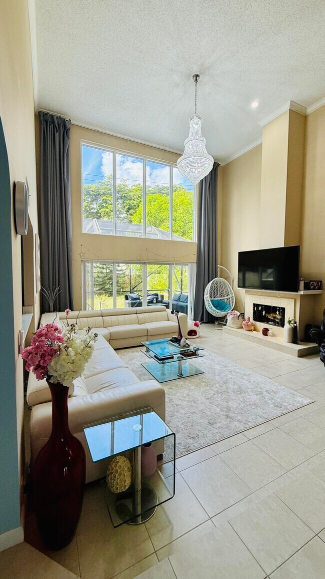 Foto del edificio - 9124 Villa Portofino Cir