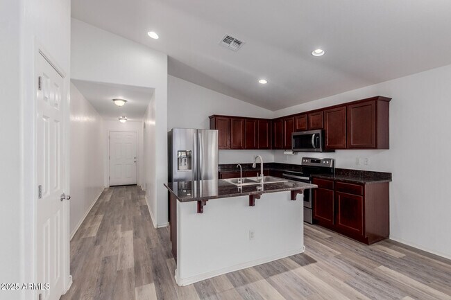 Foto del edificio - 231 S 197th Ave