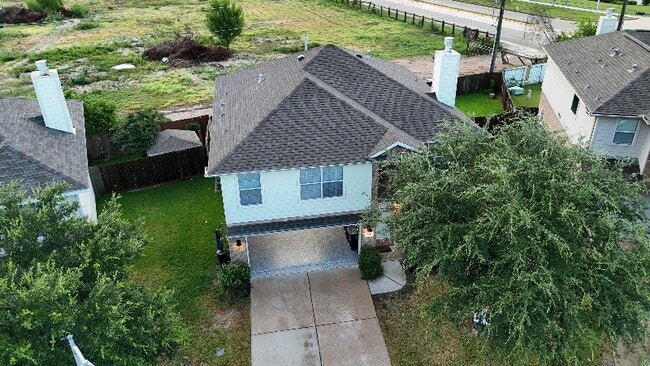 Building Photo - 3002 Malope Ranch Dr