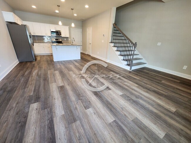 Foto del edificio - 6414 Olmadison Pl