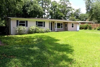 Building Photo - 410 Inglewood Dr
