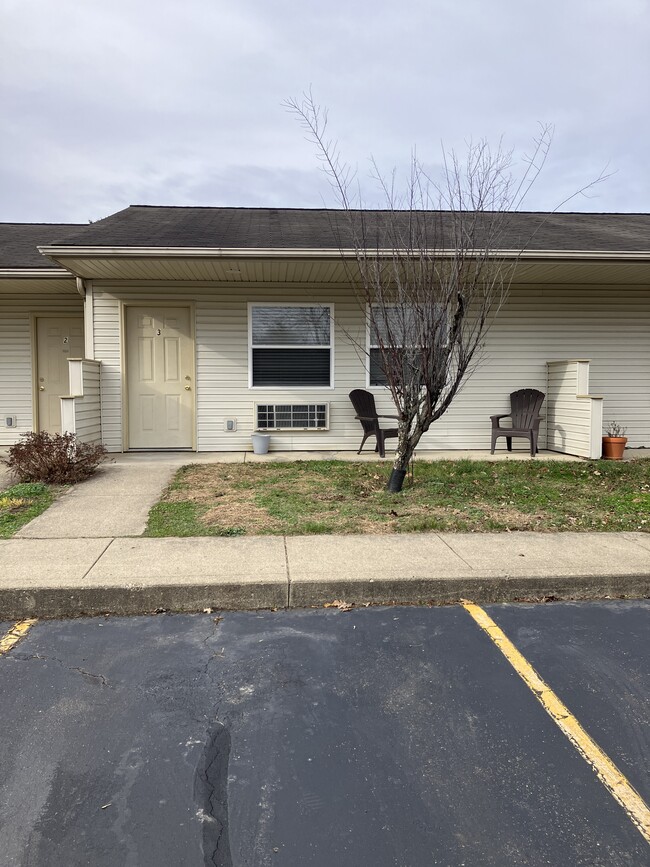 Building Photo - 68 E 1st St