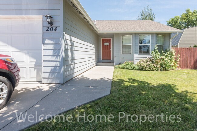 Building Photo - Beautiful 3 Bedroom Home Close to WWU