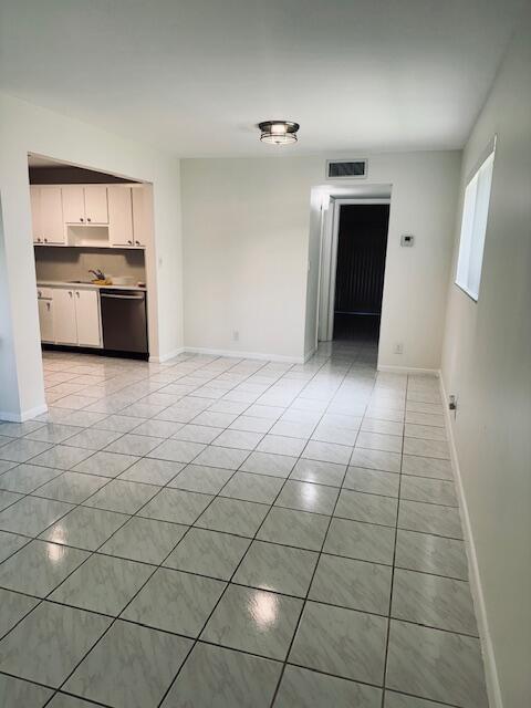 Building Photo - 9920 NW 68th Pl