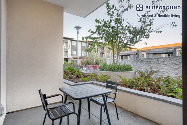 Building Photo - 1101 Fair Oaks Ave