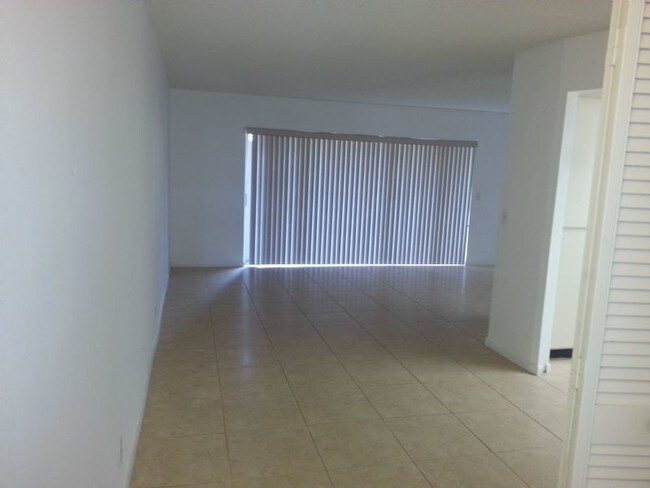 Building Photo - 342 Southwind Dr