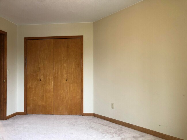 Foto del edificio - 121 Cherrywood Ln